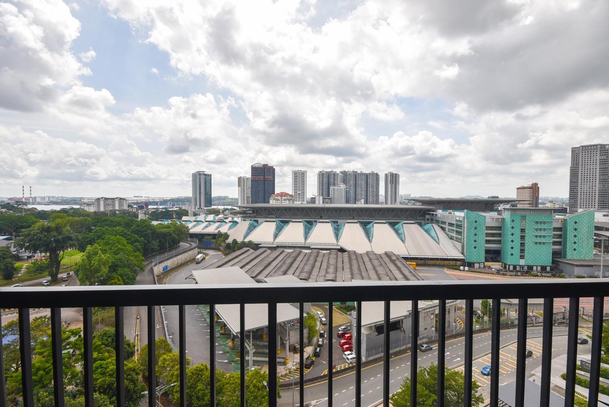 Twin Tower By Nest Home【5 Mins Walk To Ciq】 Apartment Johor Bahru