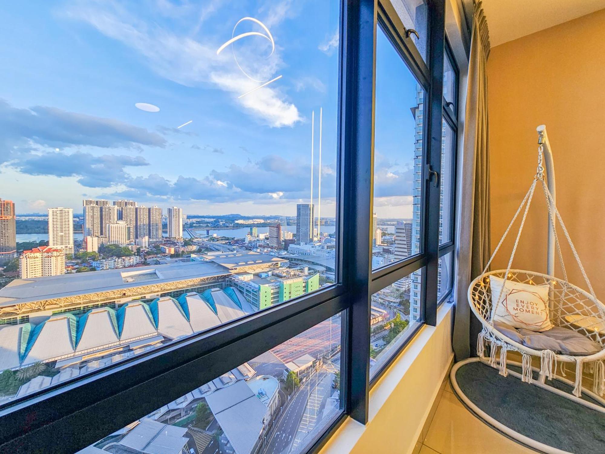 Twin Tower By Nest Home【5 Mins Walk To Ciq】 * Johor Bahru