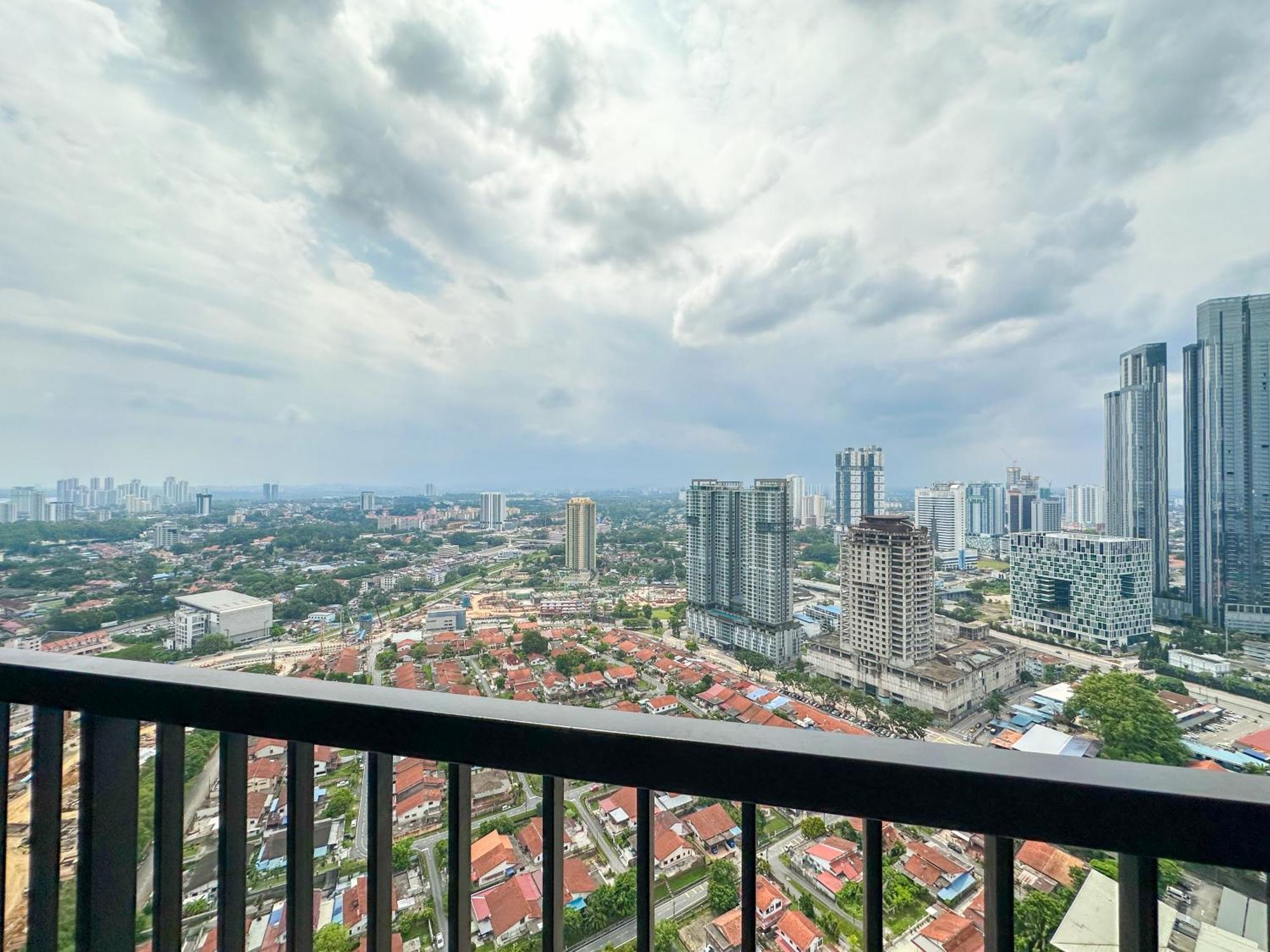 Apartment Twin Tower By Nest Home【5 Mins Walk To Ciq】 *
