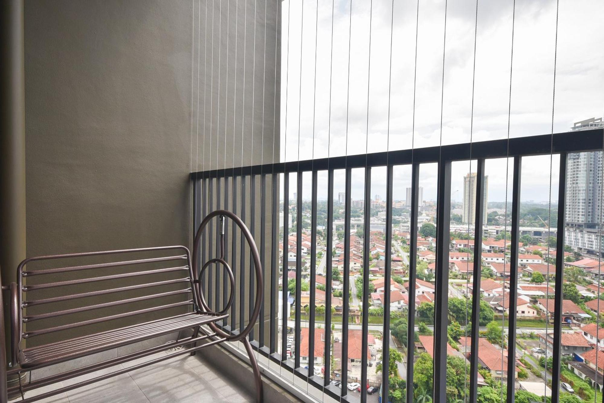 Twin Tower By Nest Home【5 Mins Walk To Ciq】 Apartment